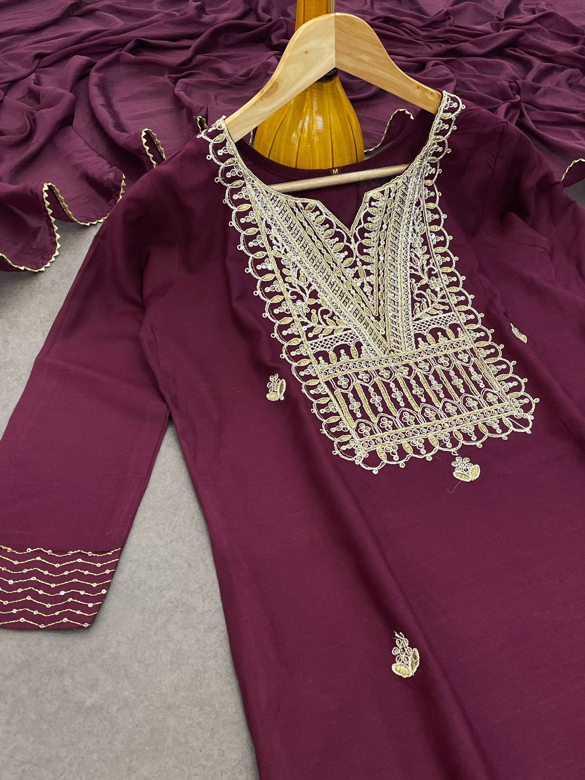 Maroon Color Beautiful Rayon Summer Wear Kurti Pent 3 Pics Set