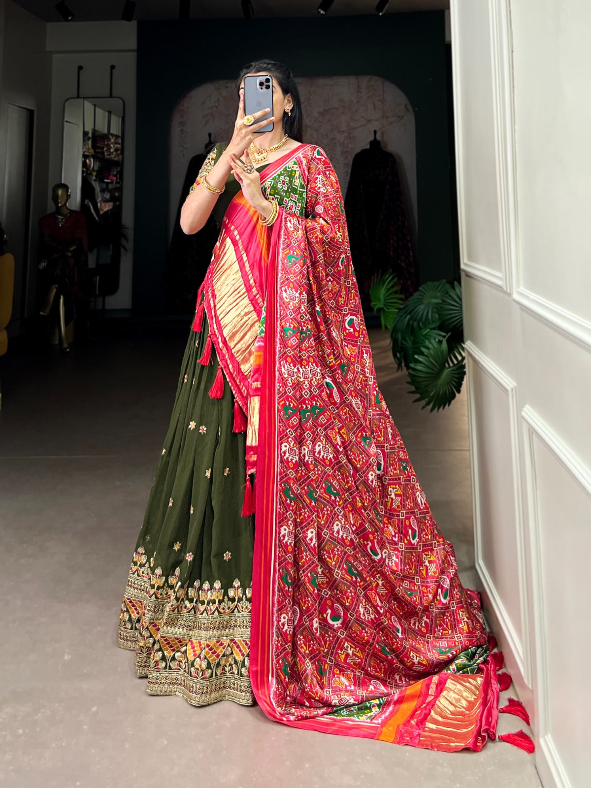 Dazzle With Every Drape lehenga choli in Georgette Fabric in green