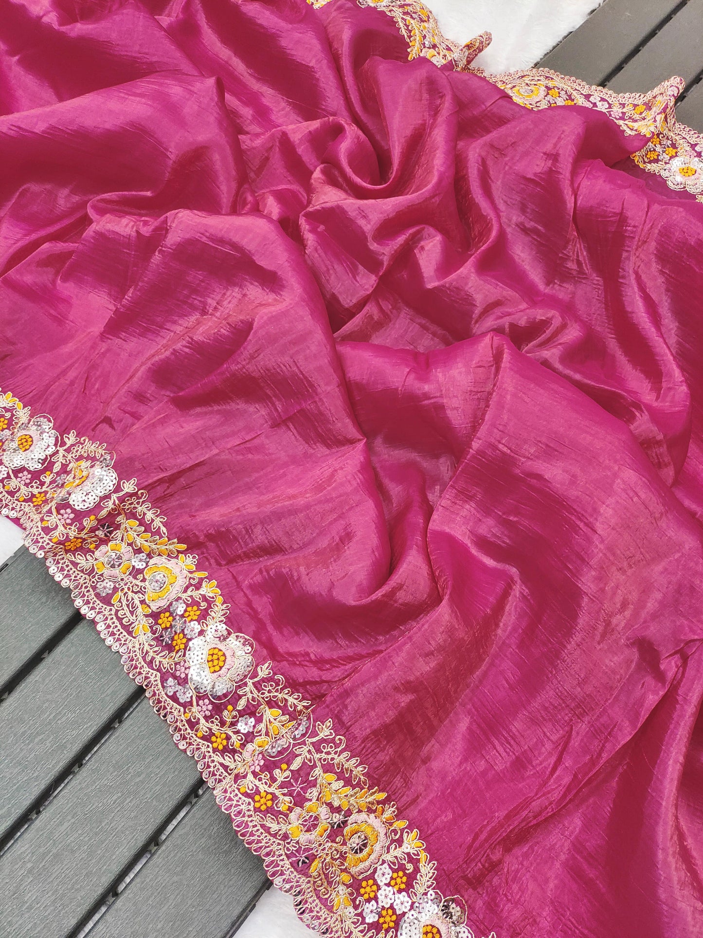 Pink Color Beautiful Silk Fabric Saree