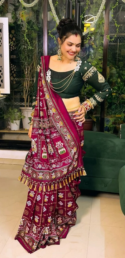 Bandhani Print Patola Saree in Vichitra Silk fabric