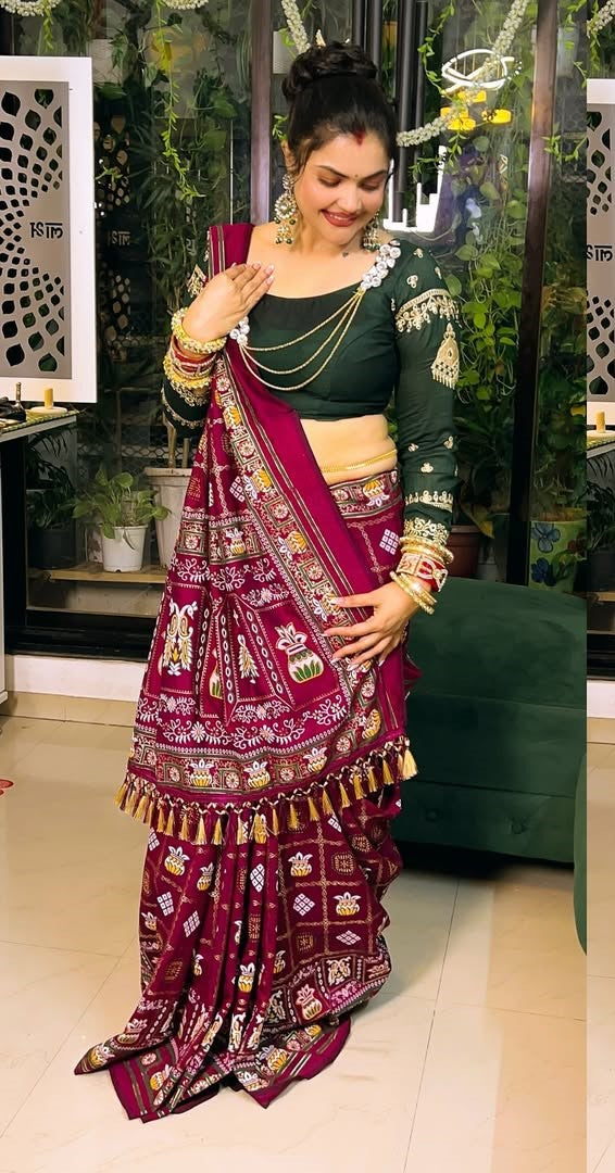 Bandhani Print Patola Saree in Vichitra Silk fabric