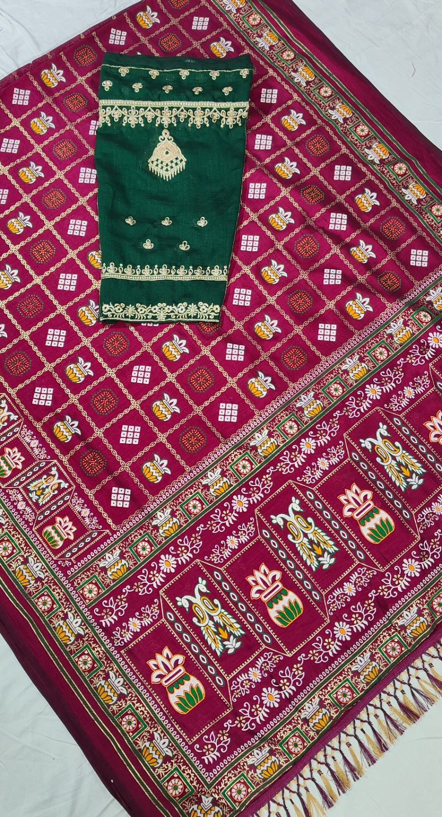 Bandhani Print Patola Saree in Vichitra Silk fabric