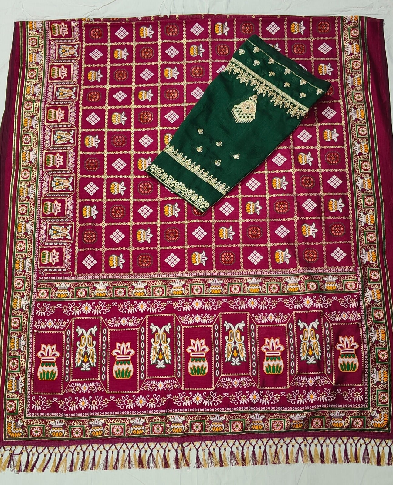 Bandhani Print Patola Saree in Vichitra Silk fabric