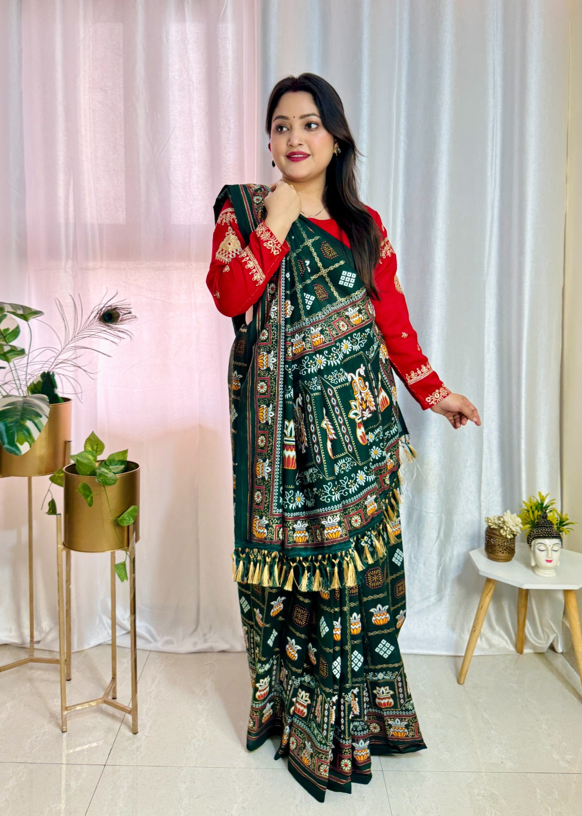 Bandhani Print Patola Saree in Vichitra Silk fabric