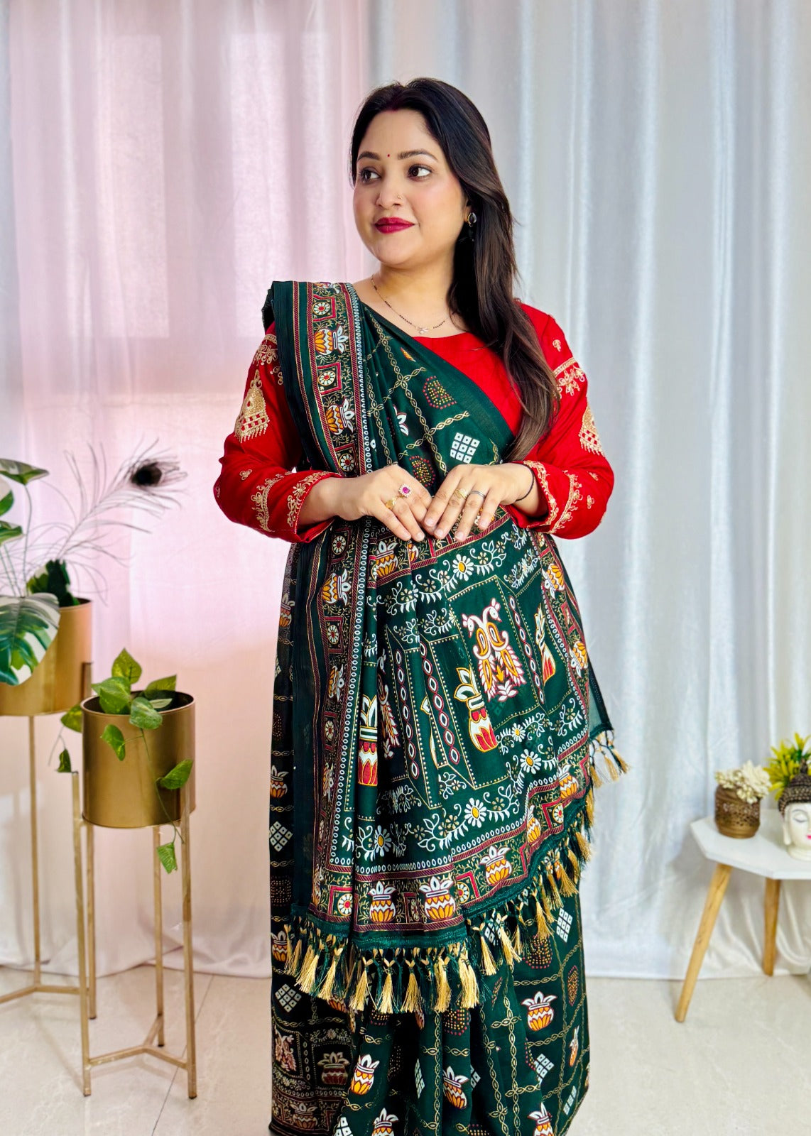 Bandhani Print Patola Saree in Vichitra Silk fabric