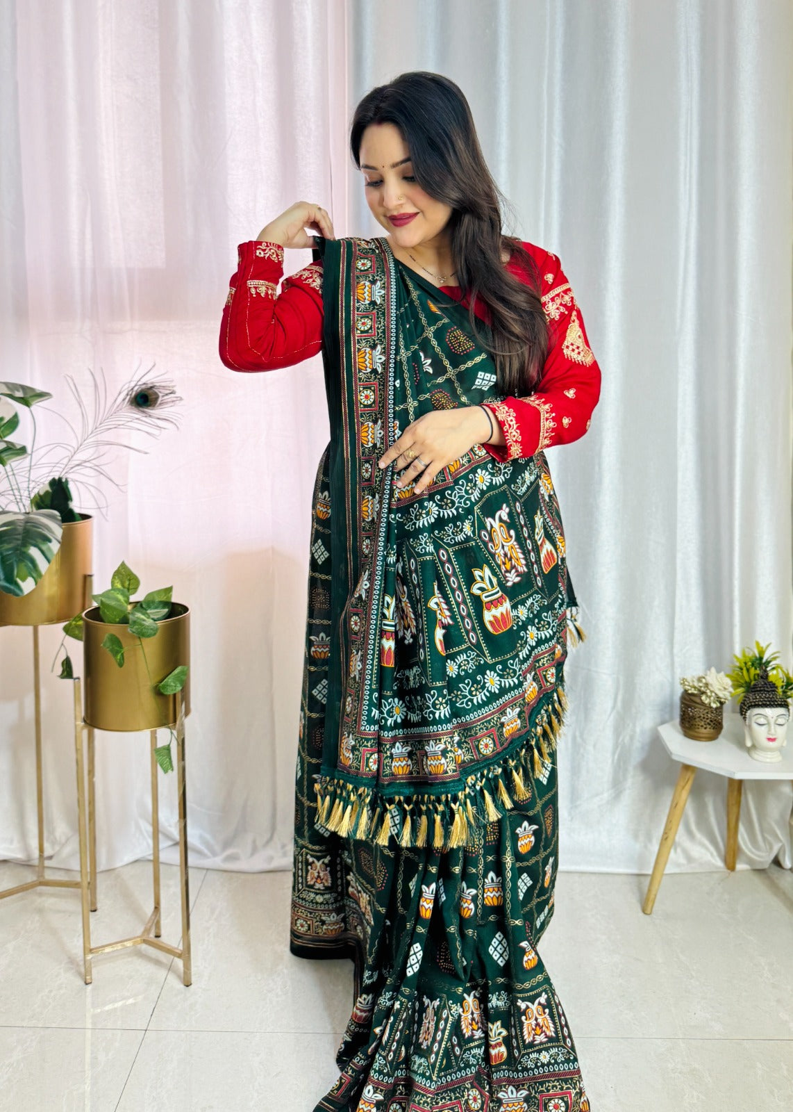 Bandhani Print Patola Saree in Vichitra Silk fabric