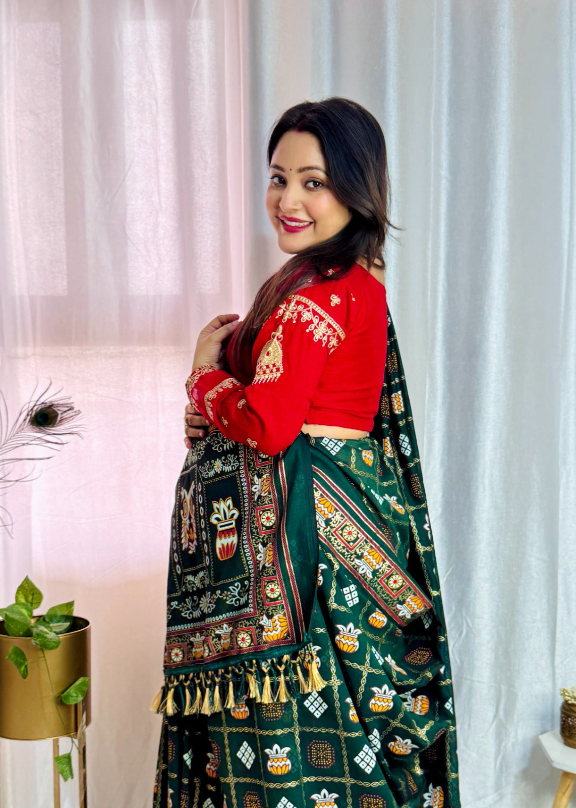 Bandhani Print Patola Saree in Vichitra Silk fabric