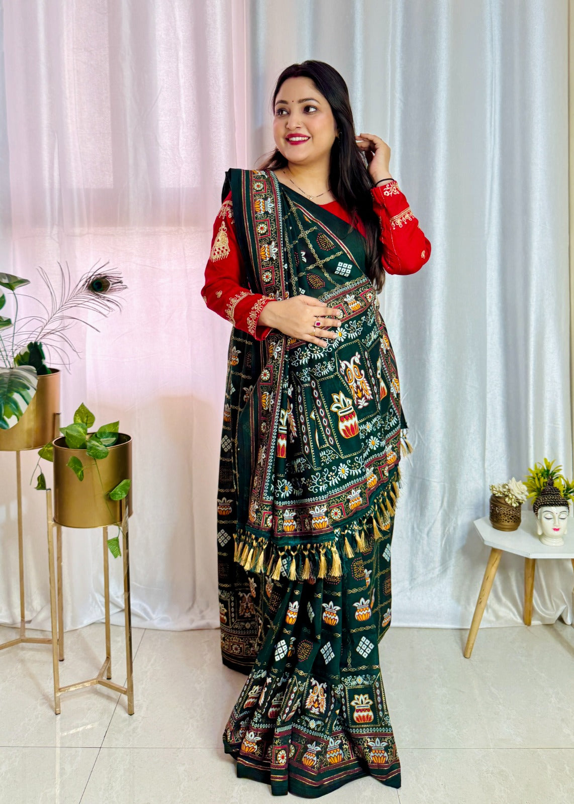 Bandhani Print Patola Saree in Vichitra Silk fabric