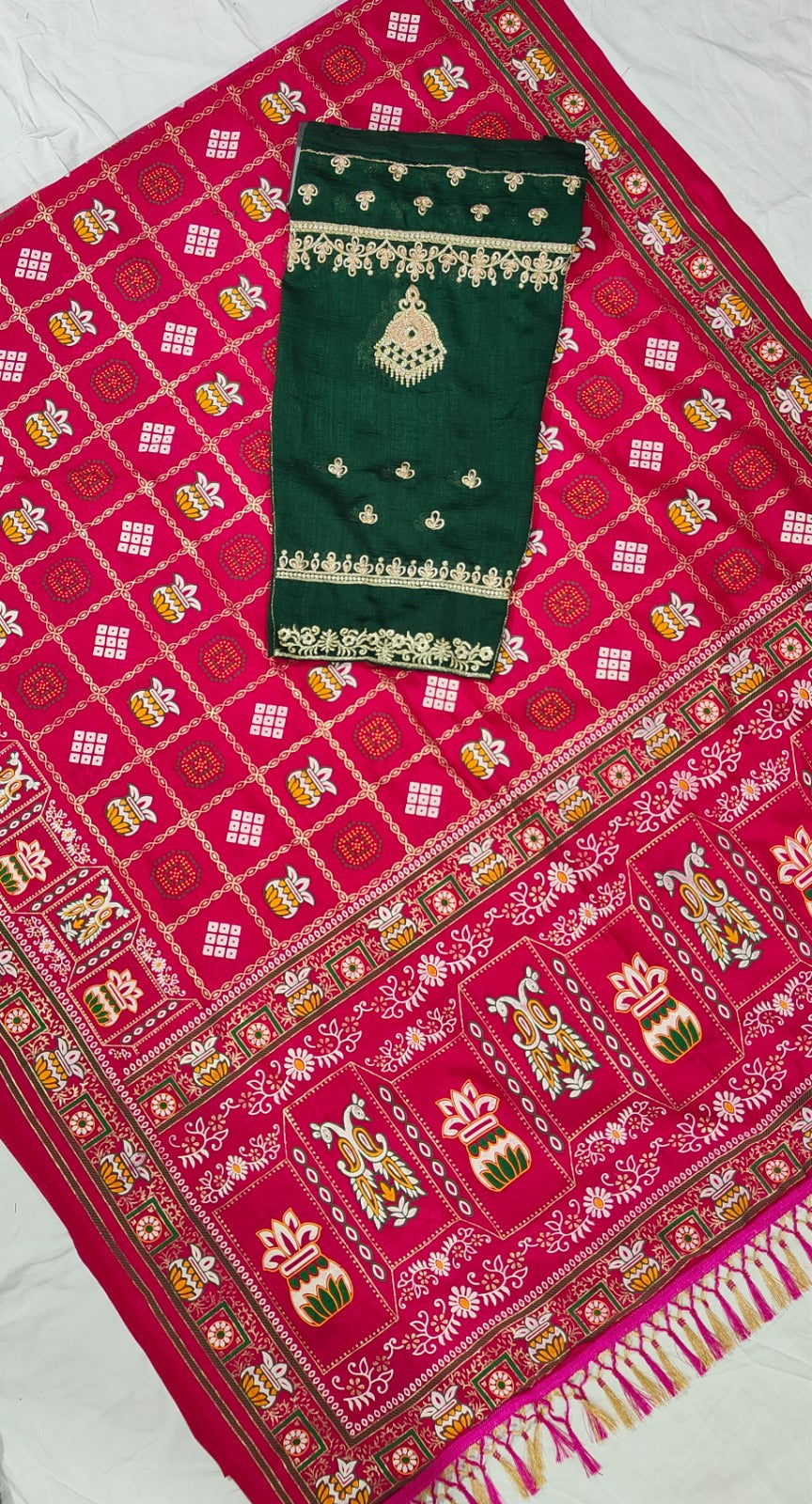 Bandhani Print Patola Saree in Vichitra Silk fabric