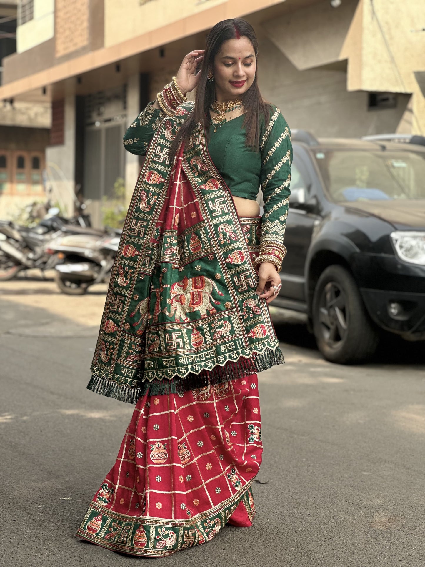 Panetar Patola Wedding & Special Occasion Saree in Red Color
