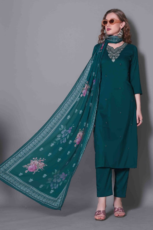 Kurta & Pant Dupatta Set in silk fabric