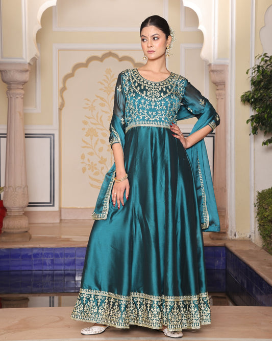 Morpitch Color Anarkali Gown in Silk Fabric