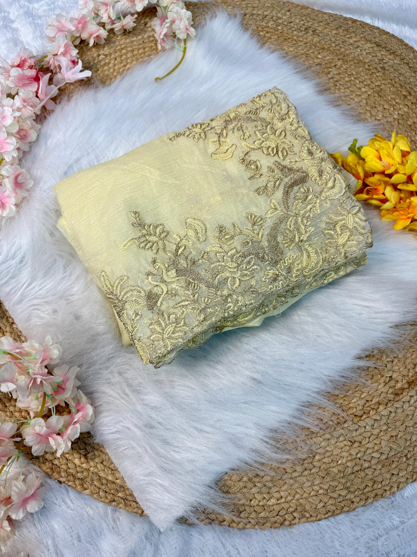 Silk Saree in Off white color with unstitched blouse