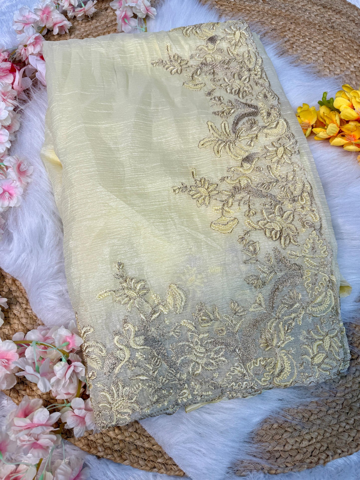 Silk Saree in Off white color with unstitched blouse