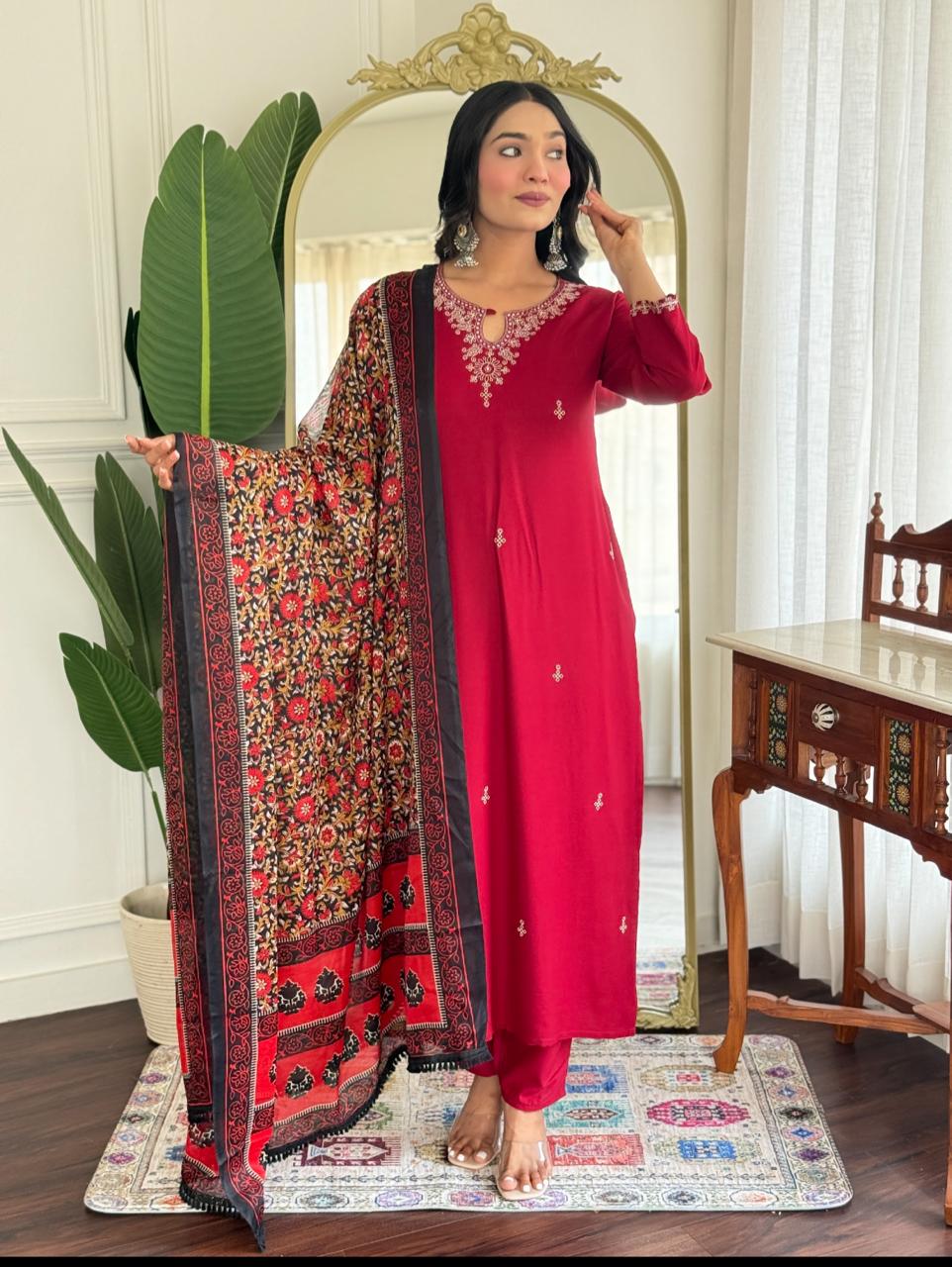 DAily Wear Kurti Pent in rayon fabric