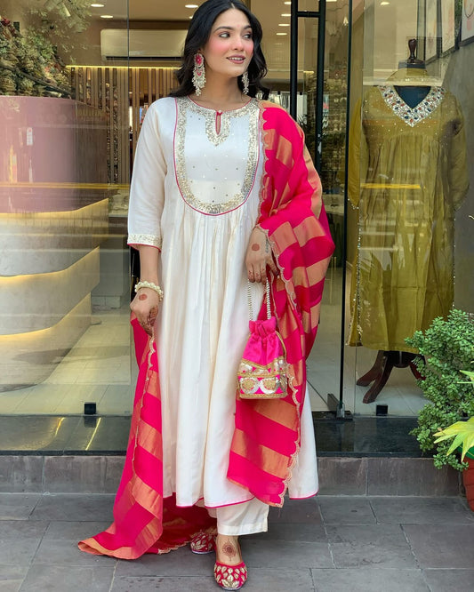 White Color Beautiful Roman Silk Suit For Daily Wear Use