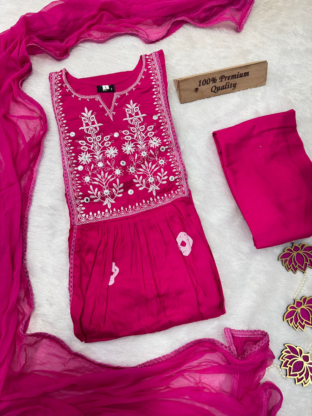 Pink color beautiful rayon kurta set
