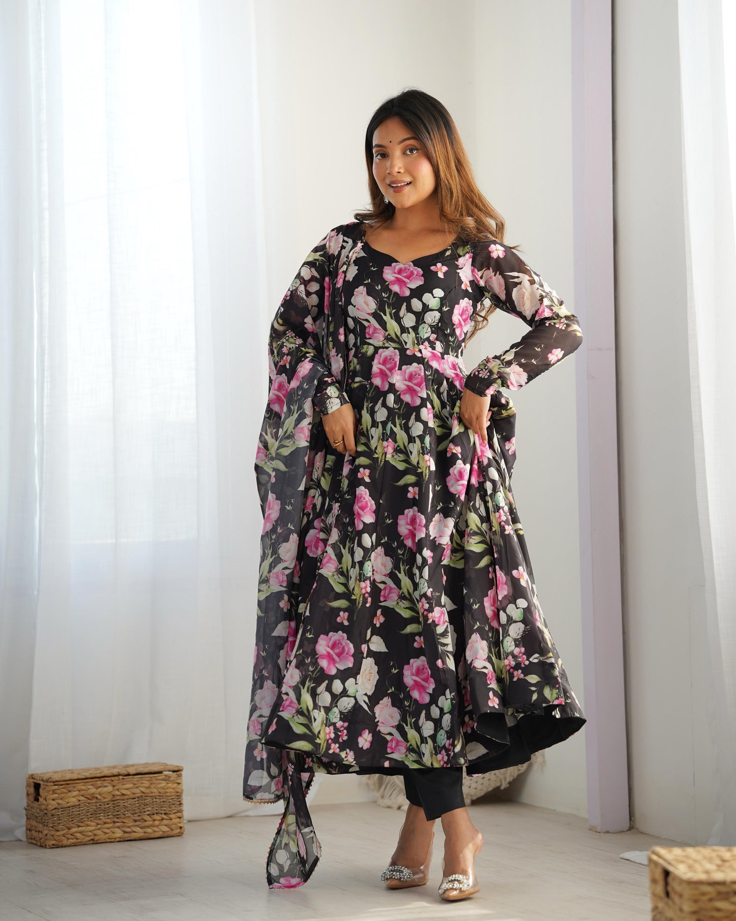Light weight & Fresh Look Outfit Is Perfect For Upcoming Summer Festivities