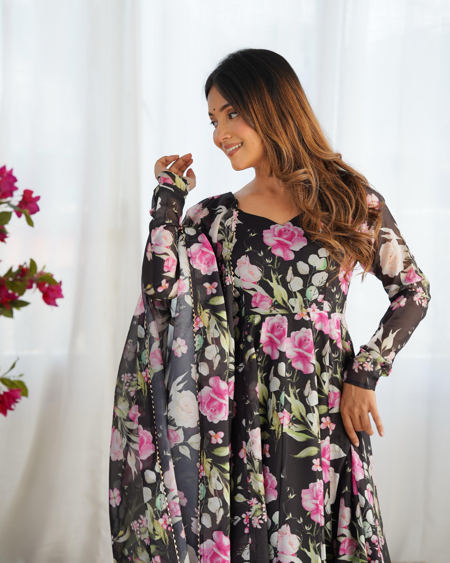 Light weight & Fresh Look Outfit Is Perfect For Upcoming Summer Festivities