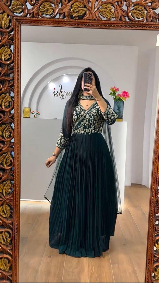 Green Color Beautiful Gown in Georgette Fabric