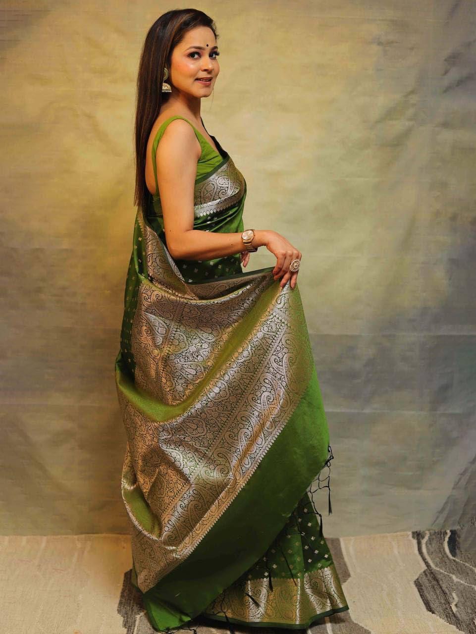 Green Color beautiful Banarasi Silk Saree