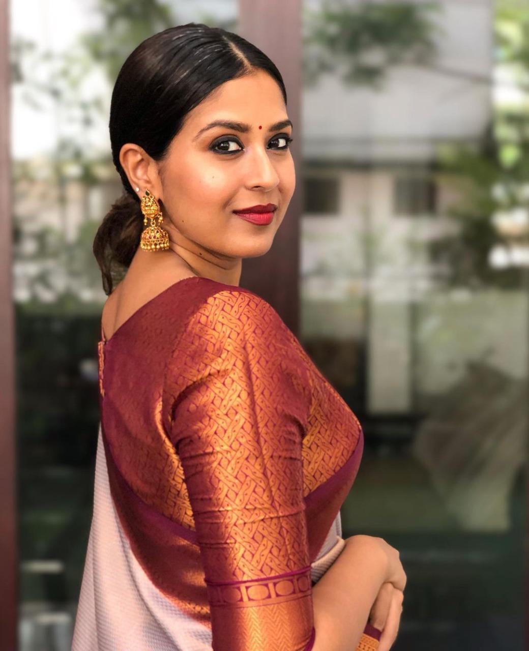 Soft Banarasi Silk Saree For Small Kitty Party