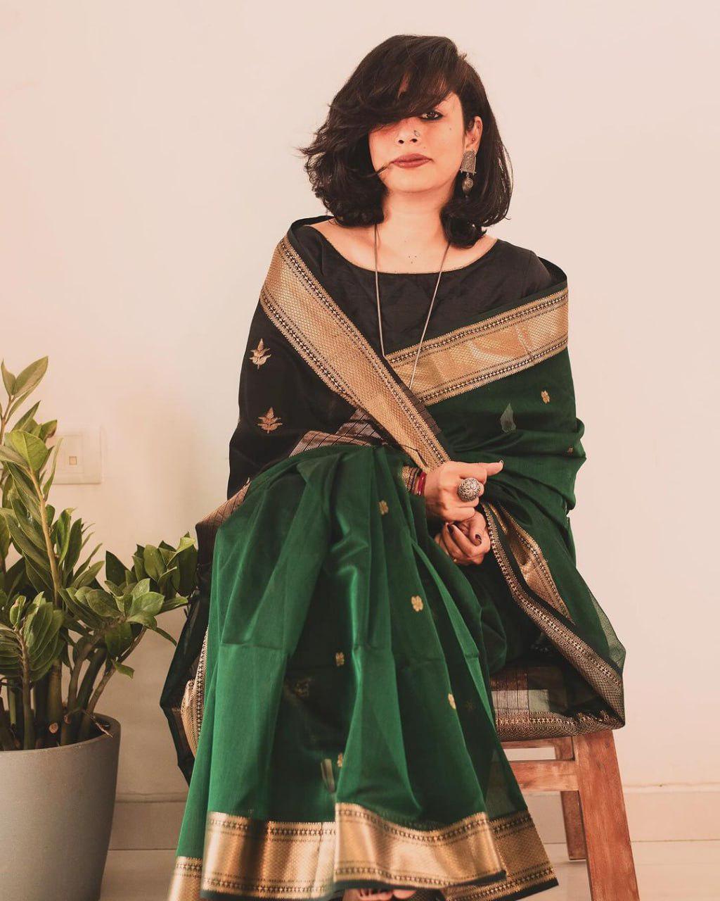 green Color Linen Fabric Saree for daily wear use