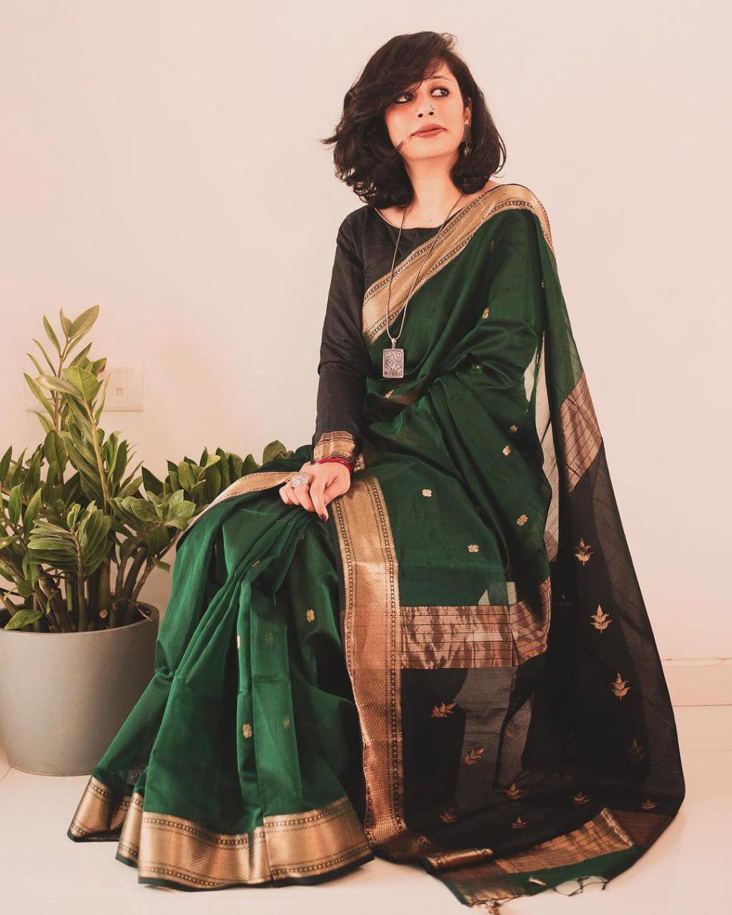 green Color Linen Fabric Saree for daily wear use
