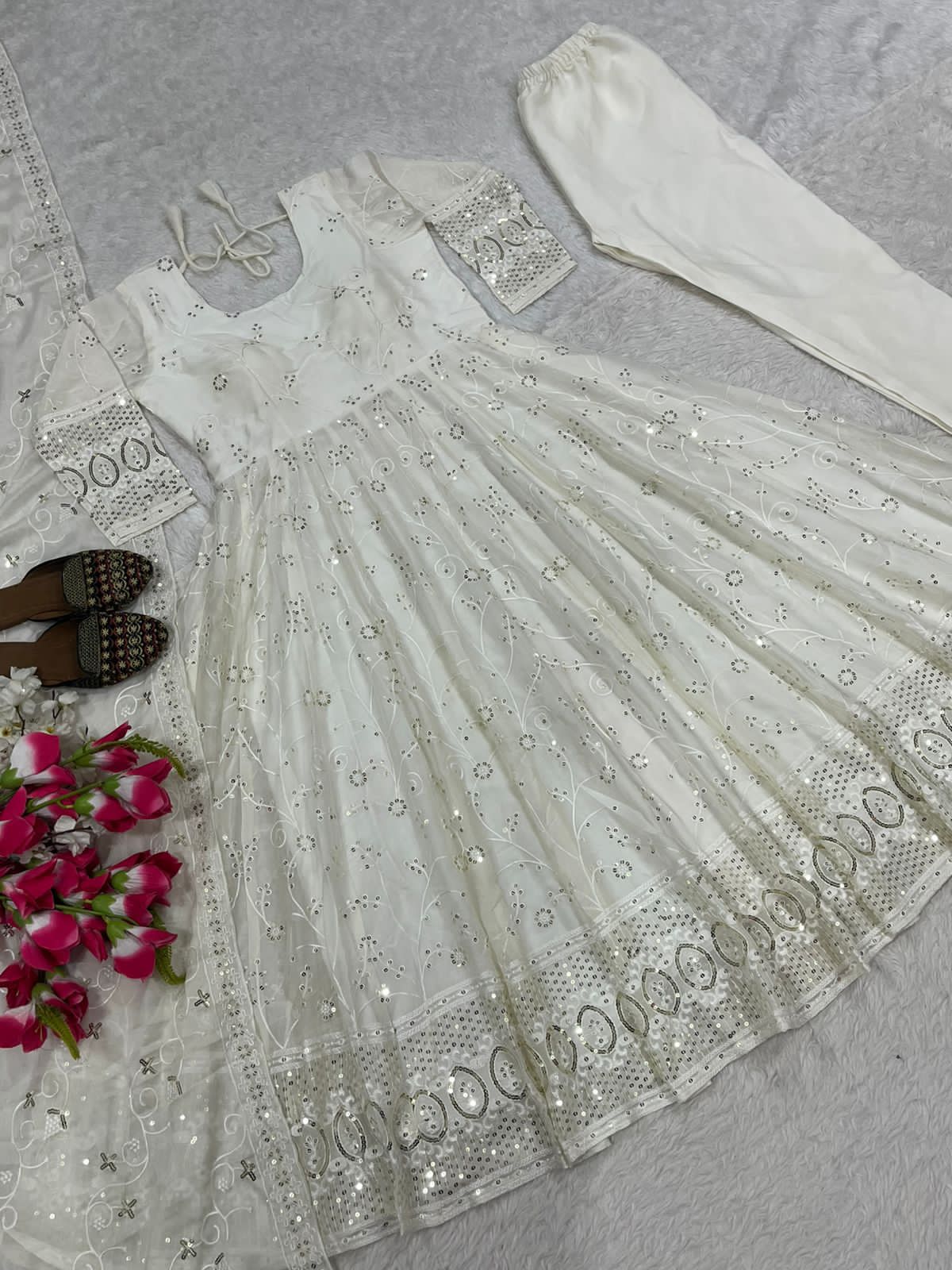 White Color Beautiful anarkali Dress in Georgette Fabric