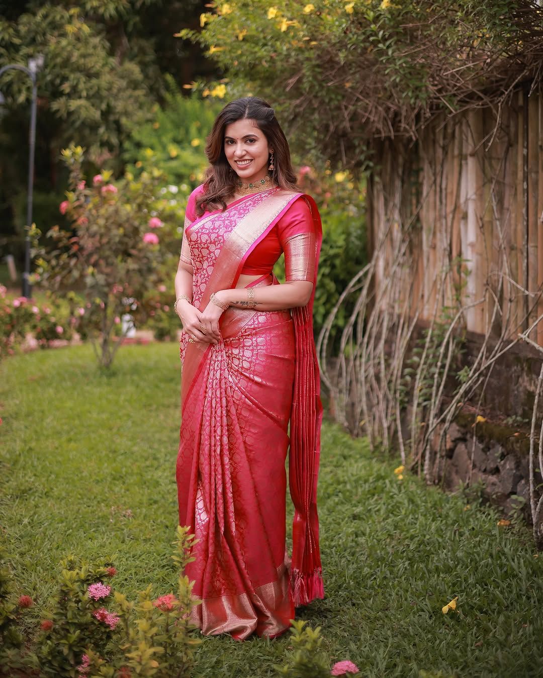 Pink Color Beautiful Partywear Bananasi Silk Saree