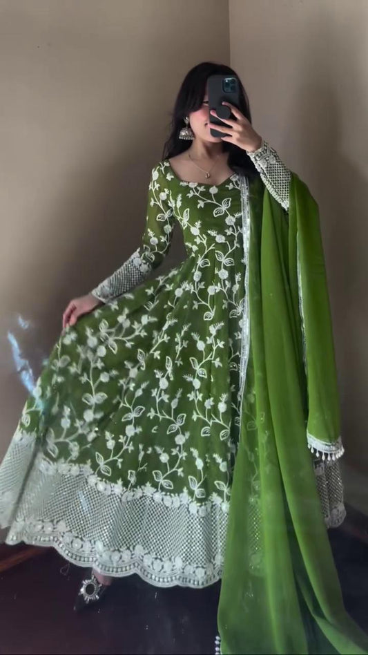 Beautiful Green Color Anarakli Gown in Georgette Fabric