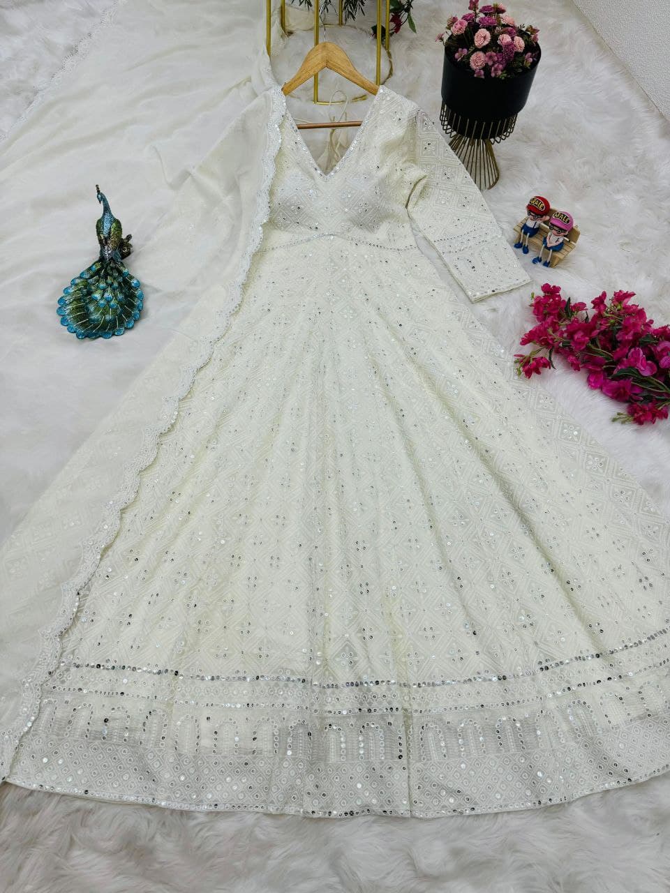 White Color Beautiful Aarkali gown in georgette Fabric