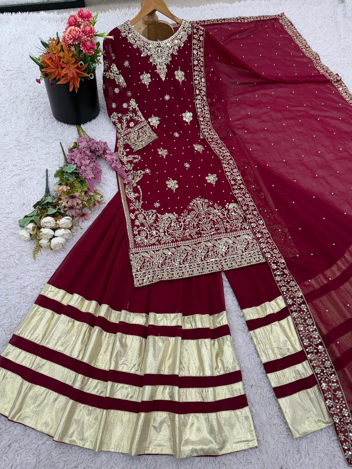 Red Color Beautiful Georgette Partywear Suit