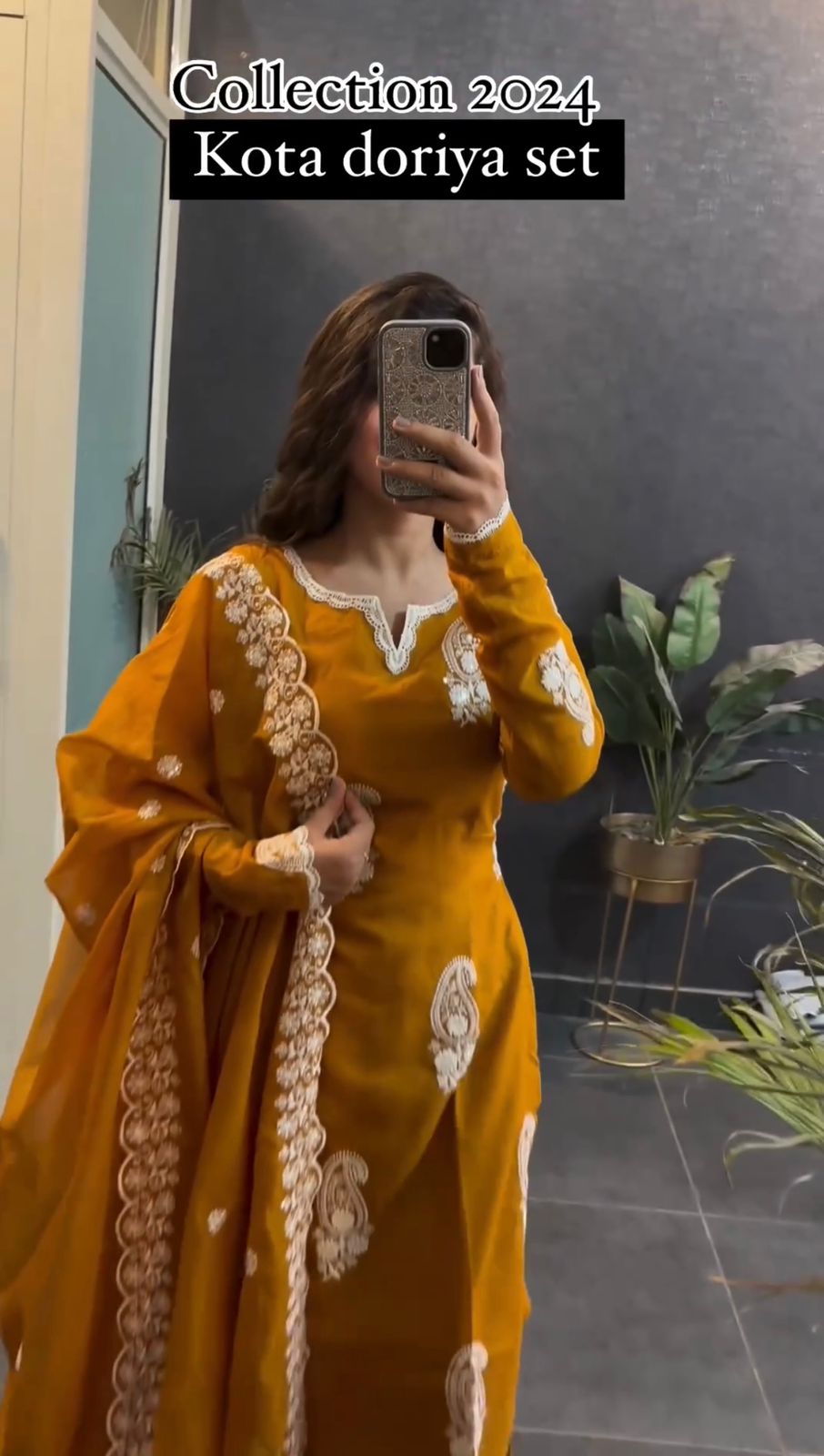 Suit On Tibby Silk Febric With Inner And Thred Work And Pent On Crep Febric And Dupatta