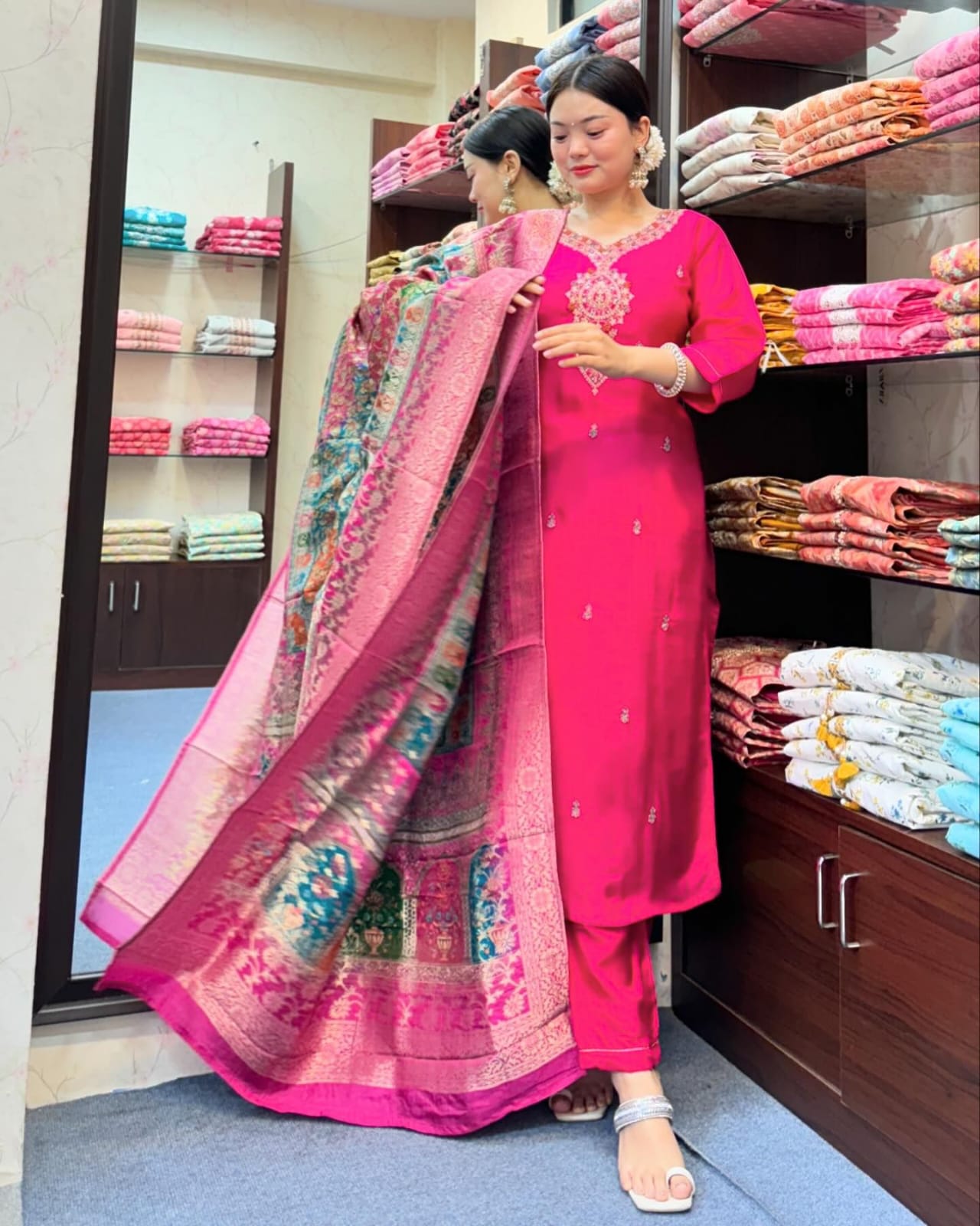 Heavy Dimond Silk Cotton Fabric Neck Work