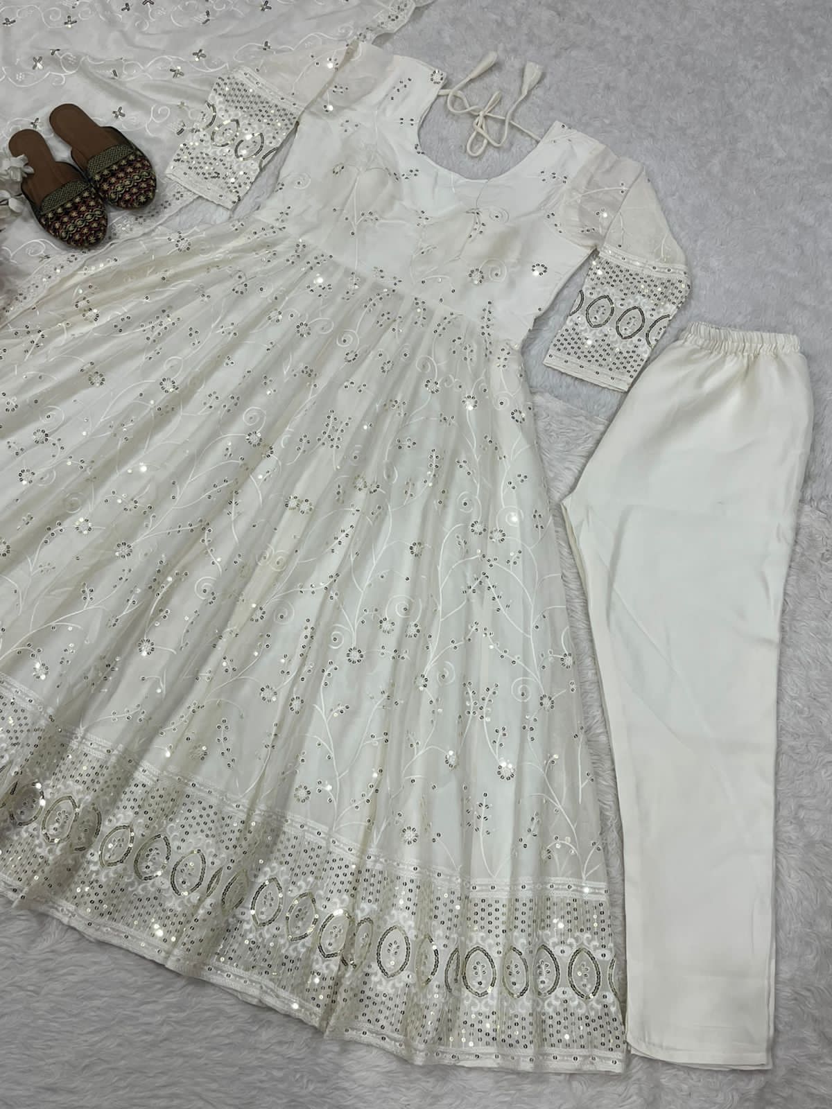White Color Beautiful anarkali Dress in Georgette Fabric