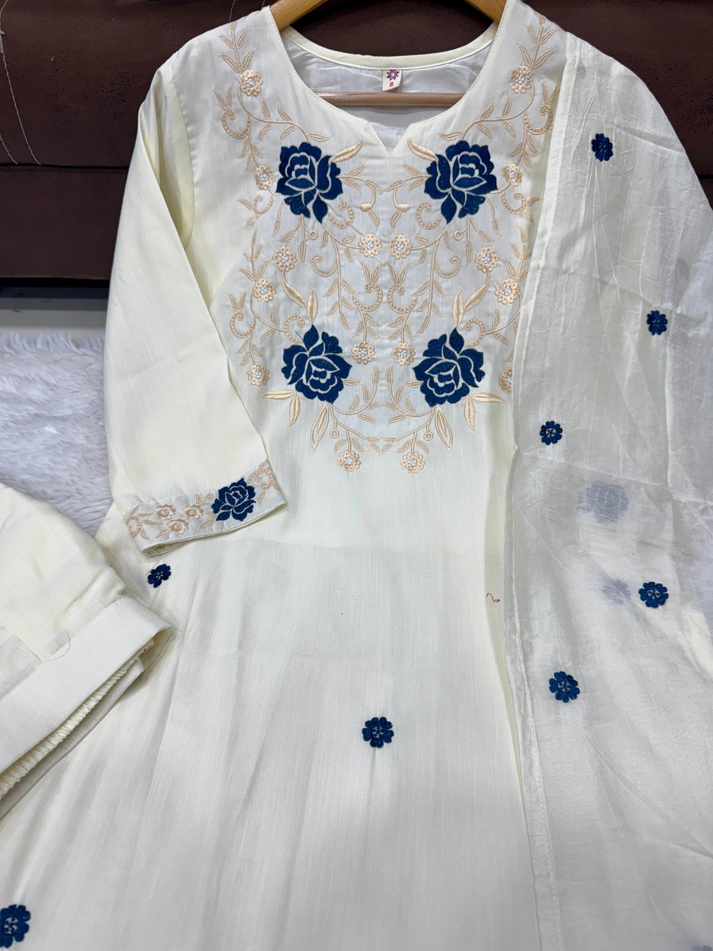 White Color Beautiful Daily Wear Dress in RAyon Fabric