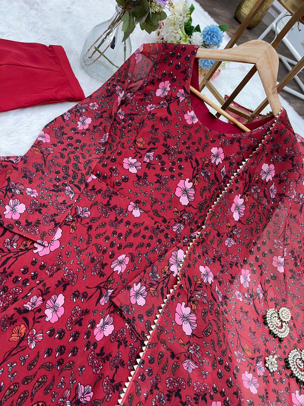 Red Color Beautiful GOwn in Georgette Fabric