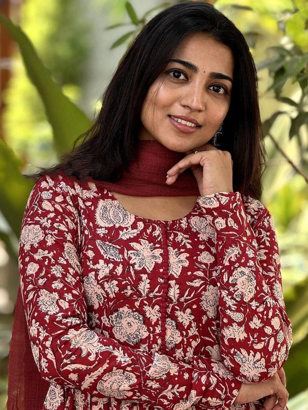 Red Color Beautiful Cotton Wear Dress