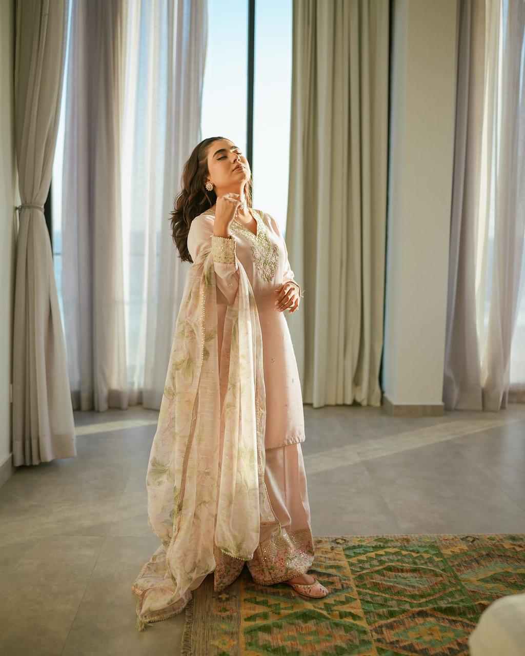 Đěsigner Party Wear Look Pur Natural Crepe Top & Palazzo With Dupatta Set