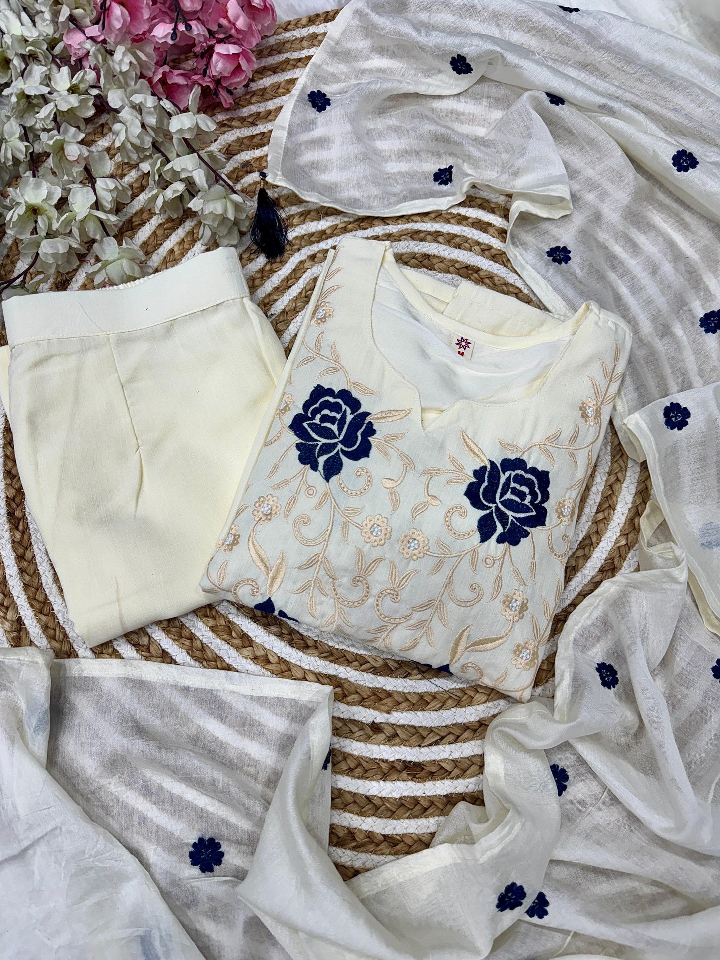 White Color Beautiful Daily Wear Dress in RAyon Fabric