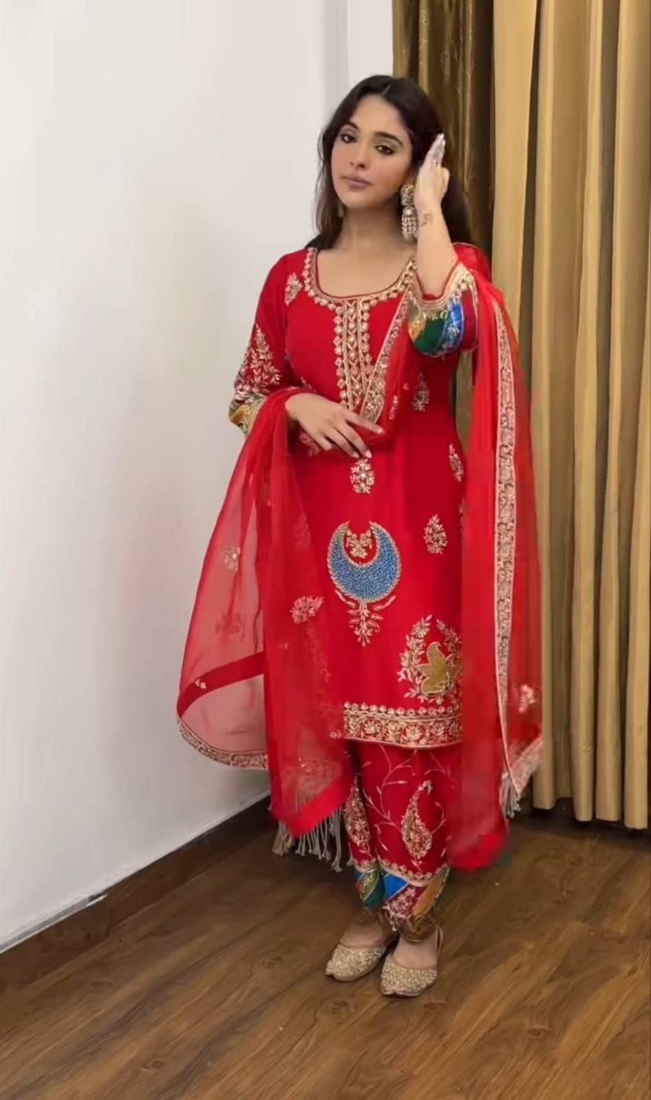 Red Color Beautiful Partywear Dress in Silk Fabric