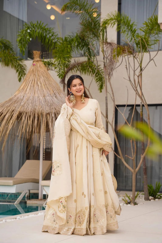 Beautiful Designer Gown On Chinon Silk Febric With Inner And Coding With Sequnce Work And Dupatta