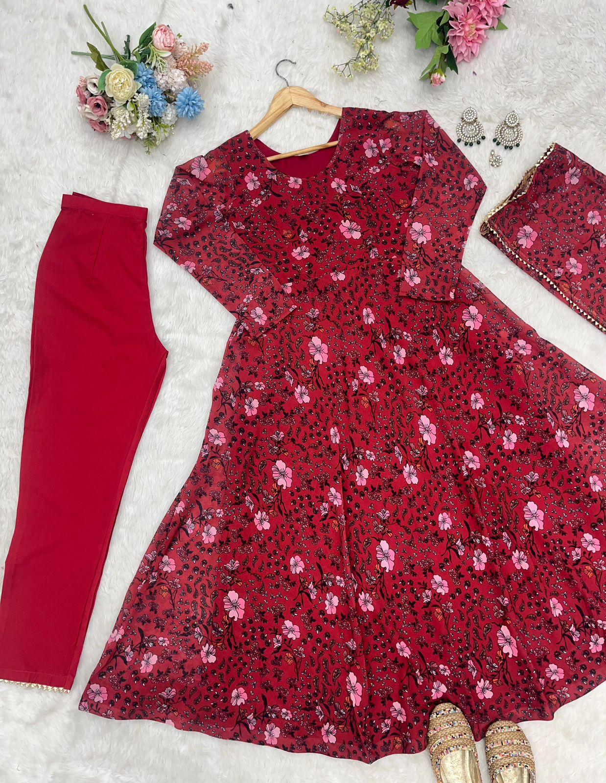 Red Color Beautiful GOwn in Georgette Fabric