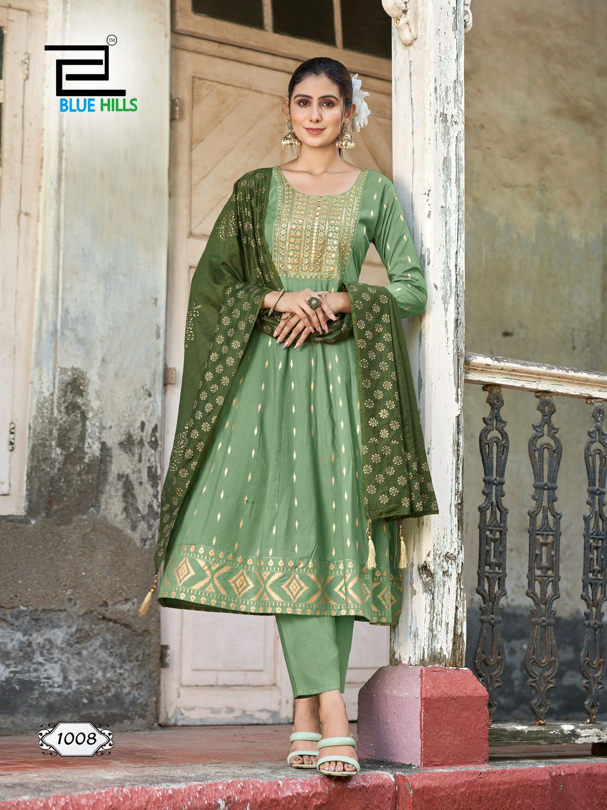 Ready to wear 3 piece set for every occasion in Rayon Fabric