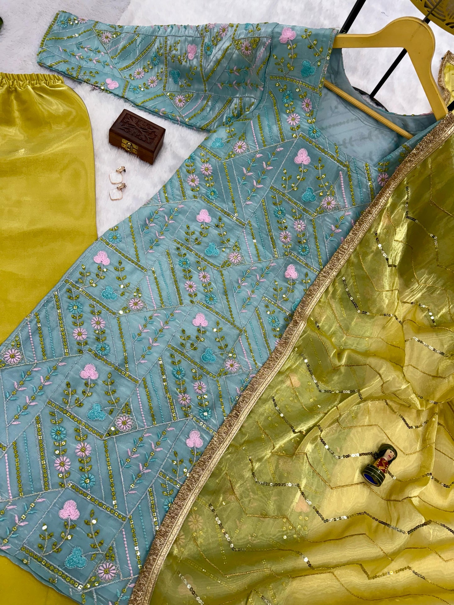 Trending 3 Piece Kurti Set With Fully Embroidery Work On Jimmy Cho Fabric With Stitch Plazzo Pent