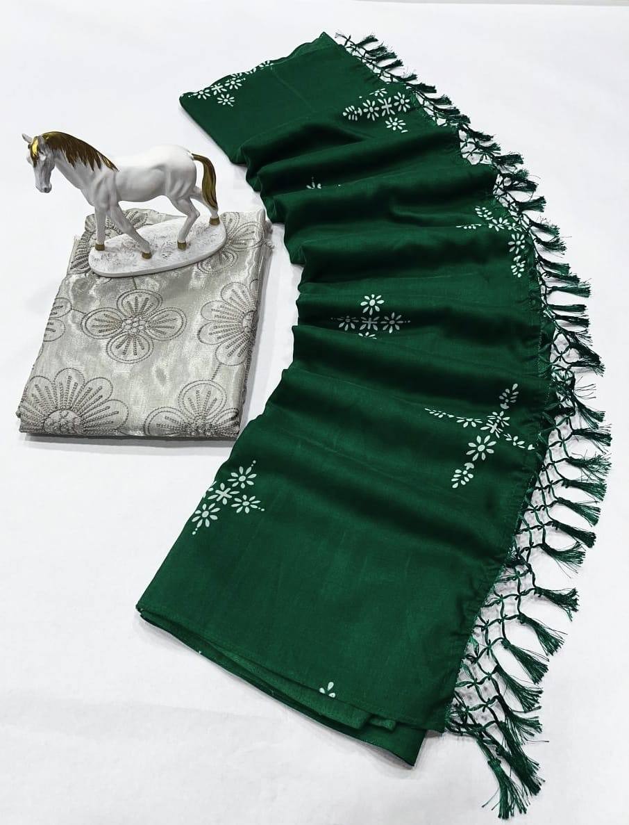 Silk Saree For Daily Wear Use in green