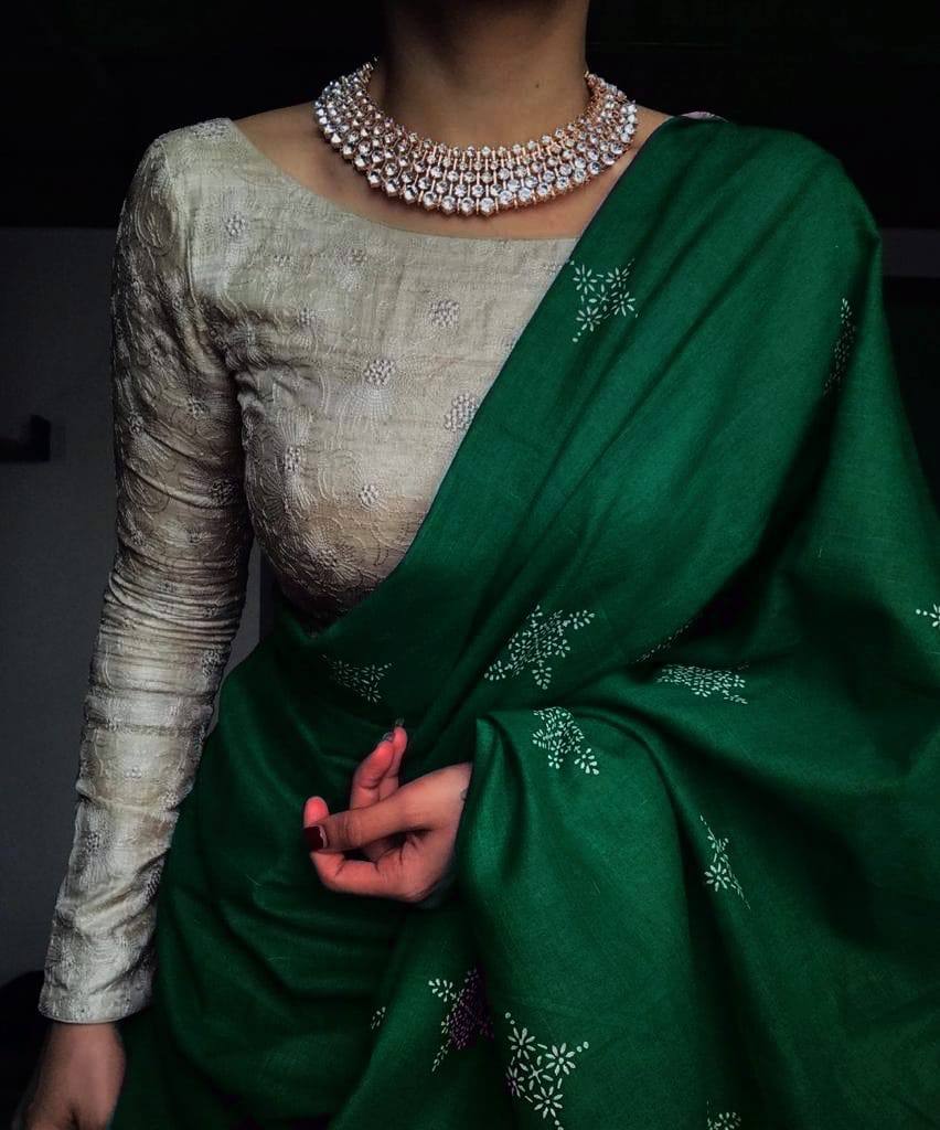 Silk Saree For Daily Wear Use in green