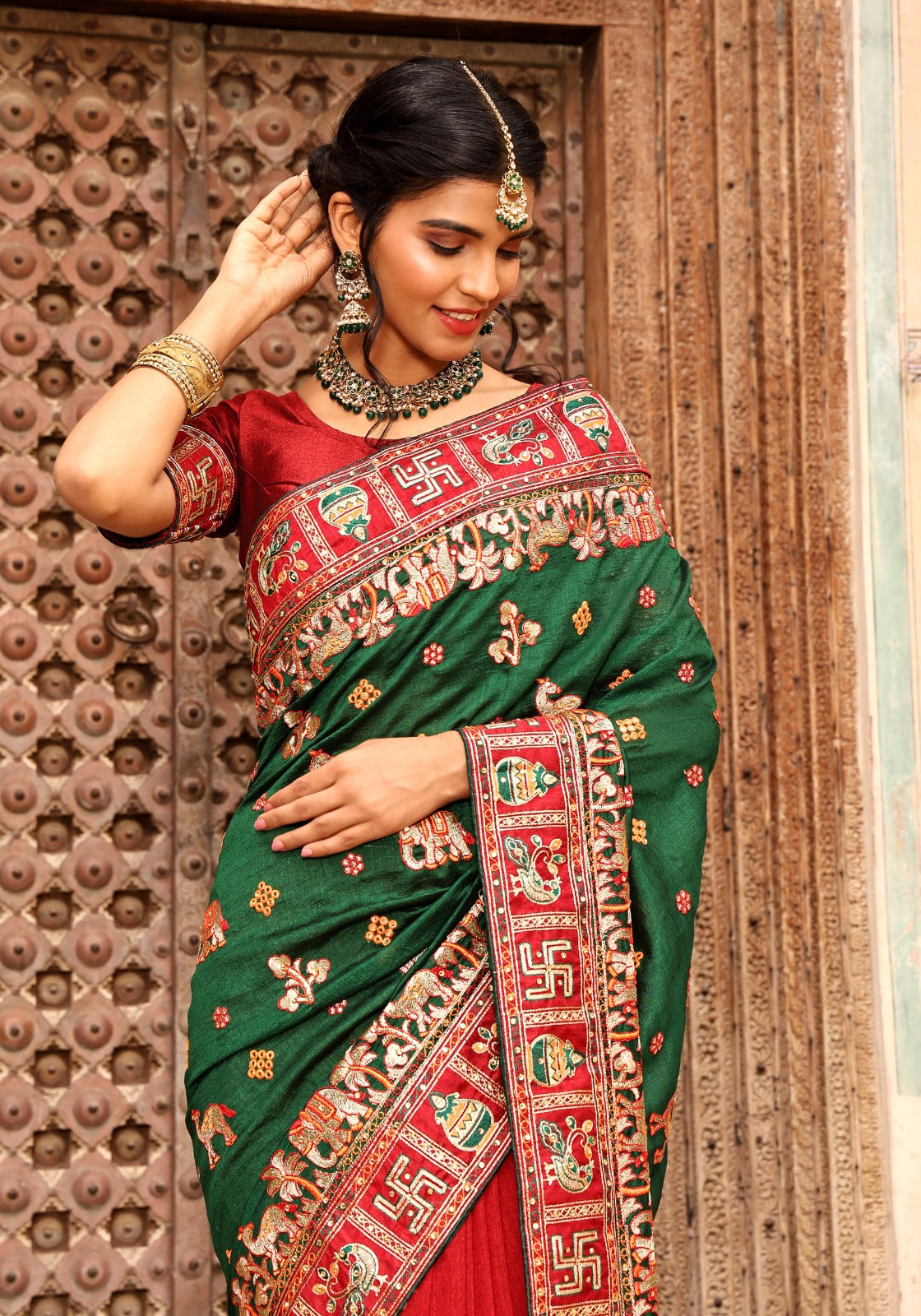 Green Red Color Panetar Patola Saubhagyavati Bhava Kalash Wedding & Special Occasion Saree