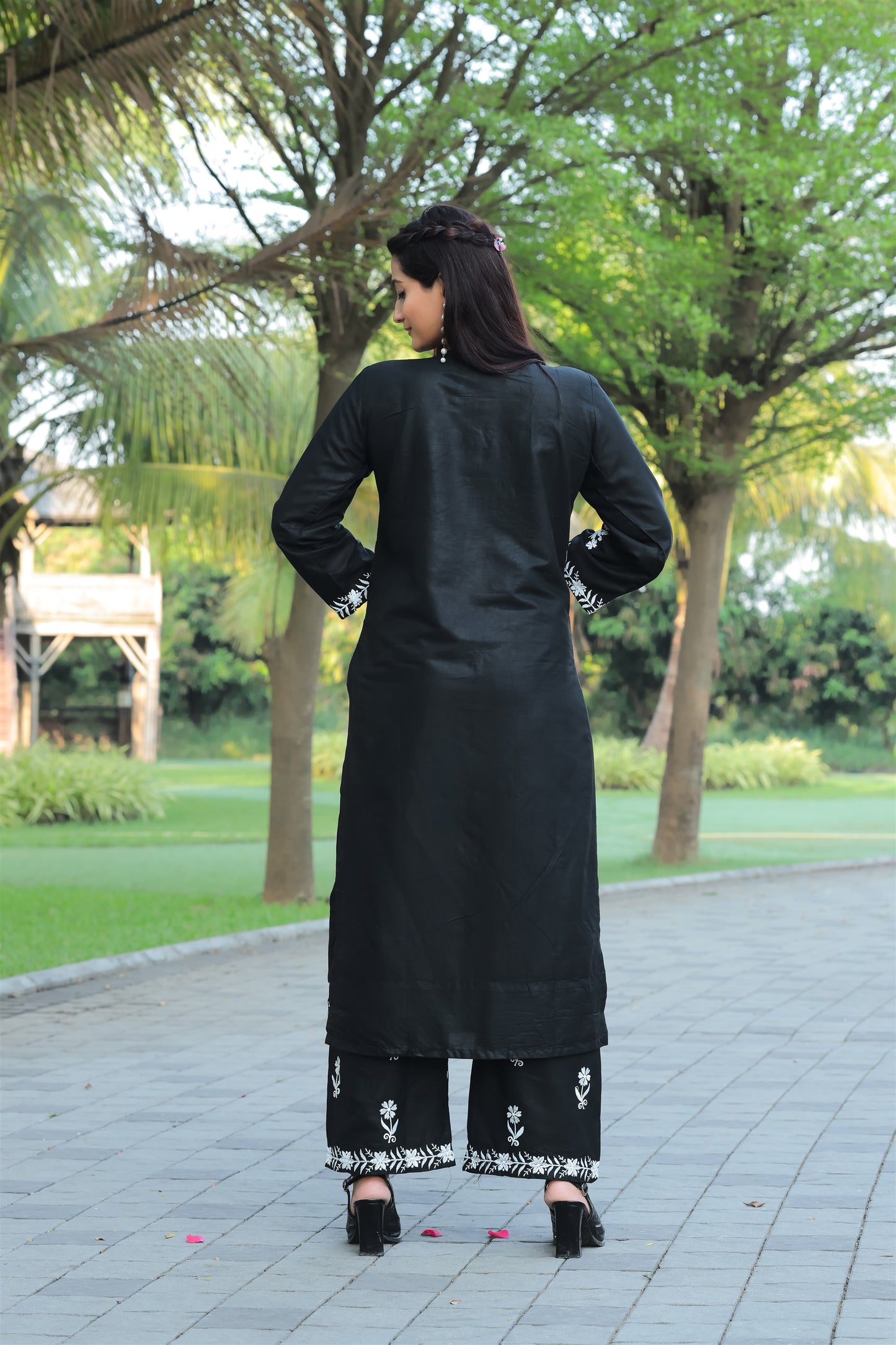 Black Color Beautiful Daily Wear And Summer Wear Kurti With Plazo in Rayon Fabric